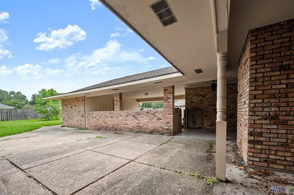 $2,050 | 12515 Parktrail Avenue, Baton Rouge, LA 70816