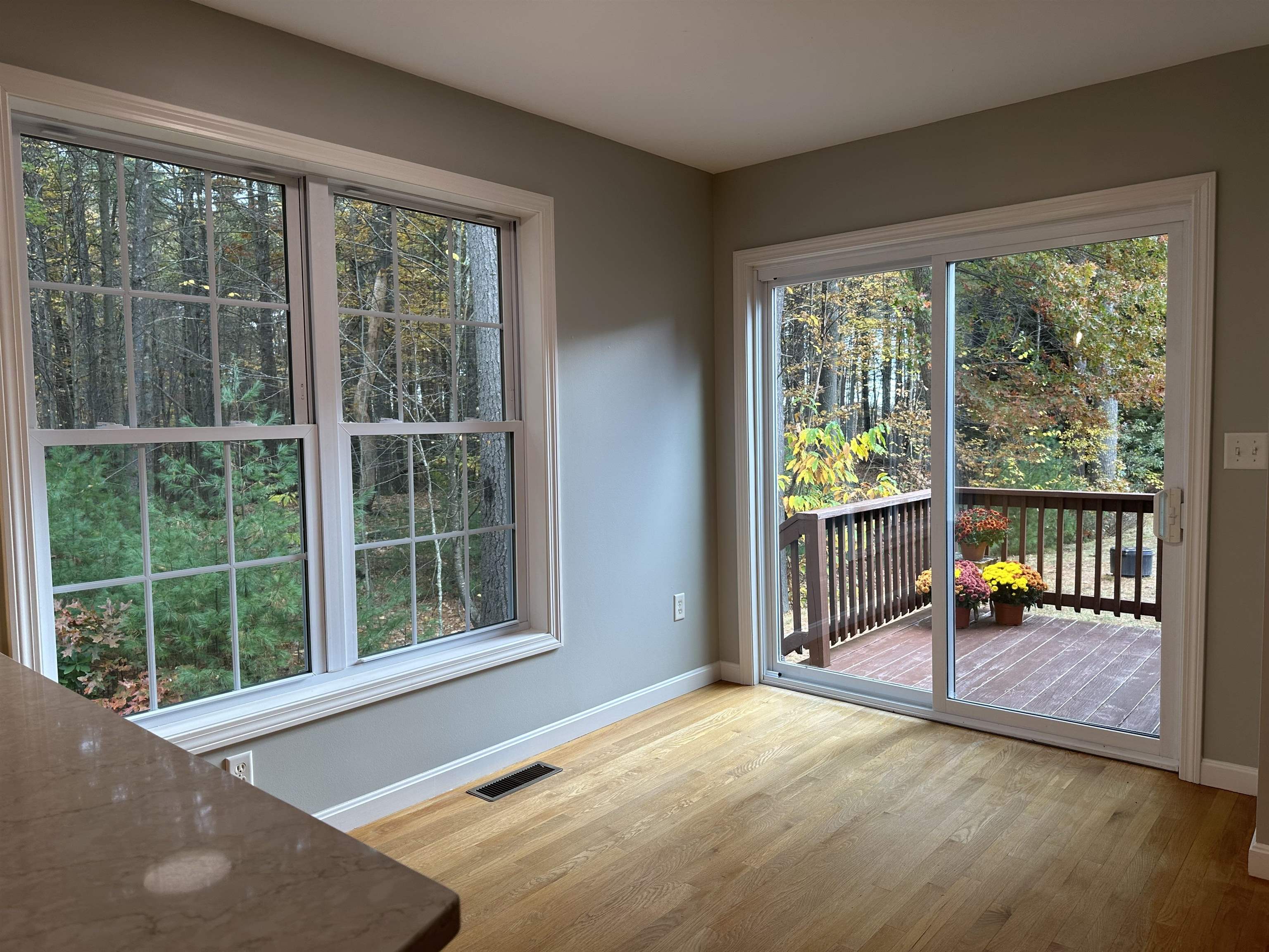 21 Scottie Way Amherst, NH 03031 - Photo 14 of 16