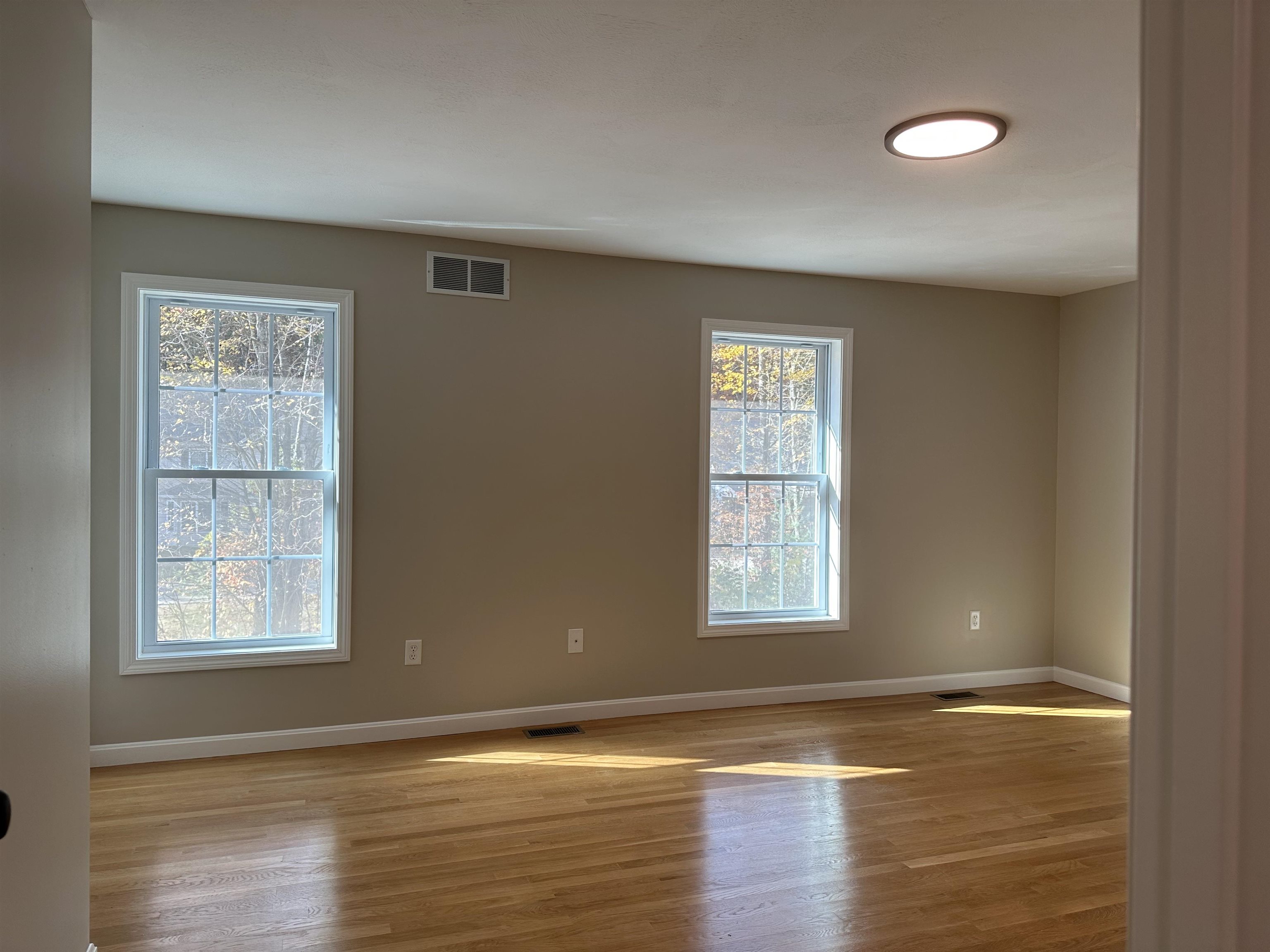 21 Scottie Way Amherst, NH 03031 - Photo 3 of 16