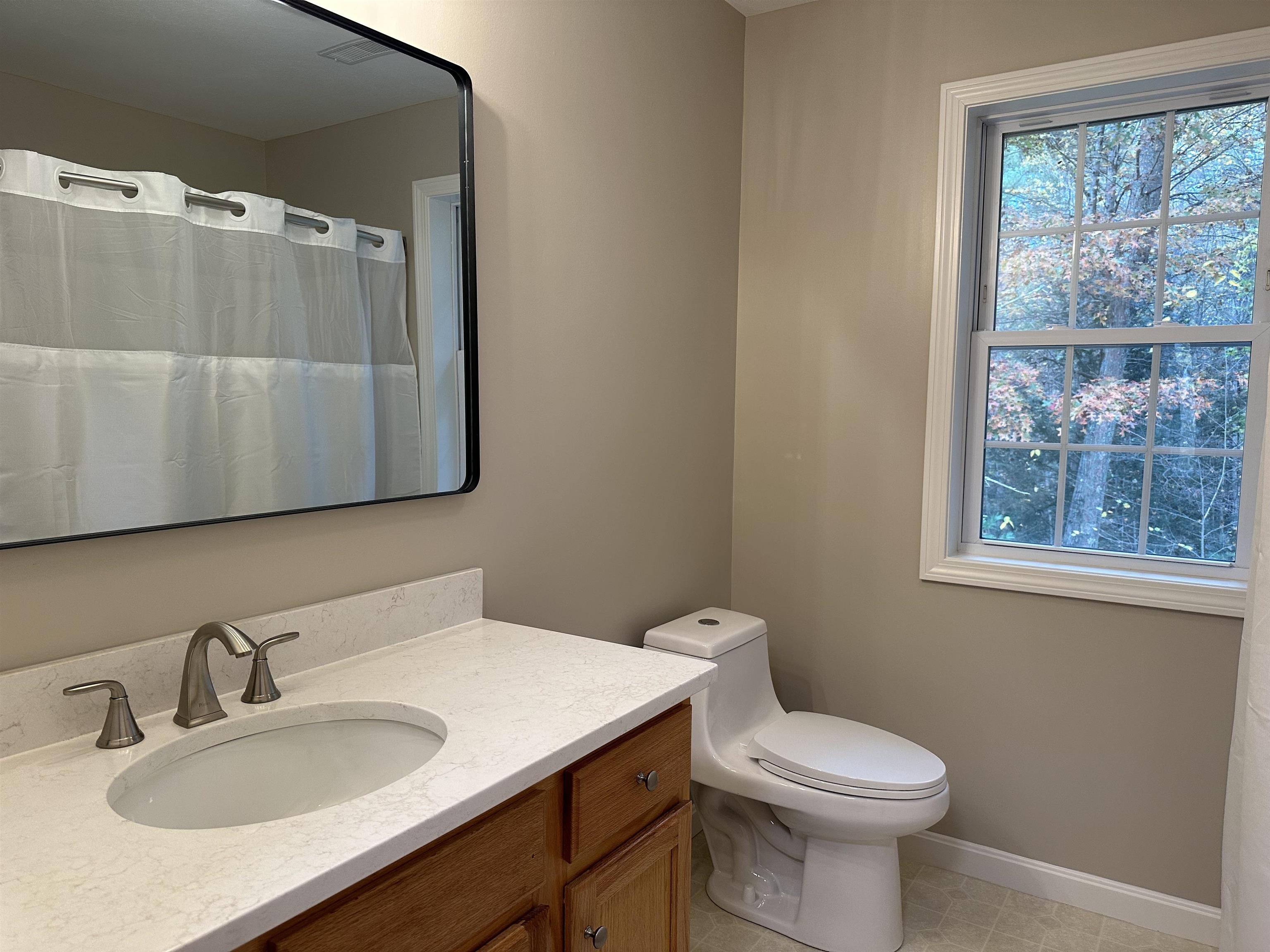 21 Scottie Way Amherst, NH 03031 - Photo 4 of 16