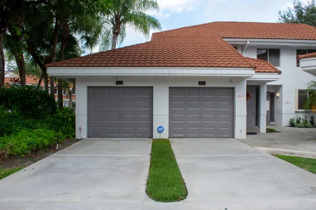 a front view of house with yard