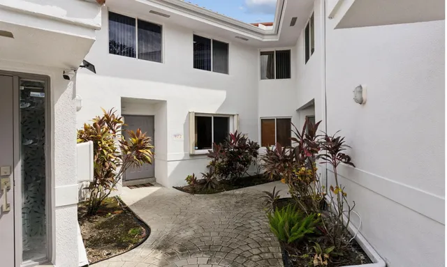 $3,350 | 992 Northwest 93rd Avenue, Unit 18, Plantation, FL 33324