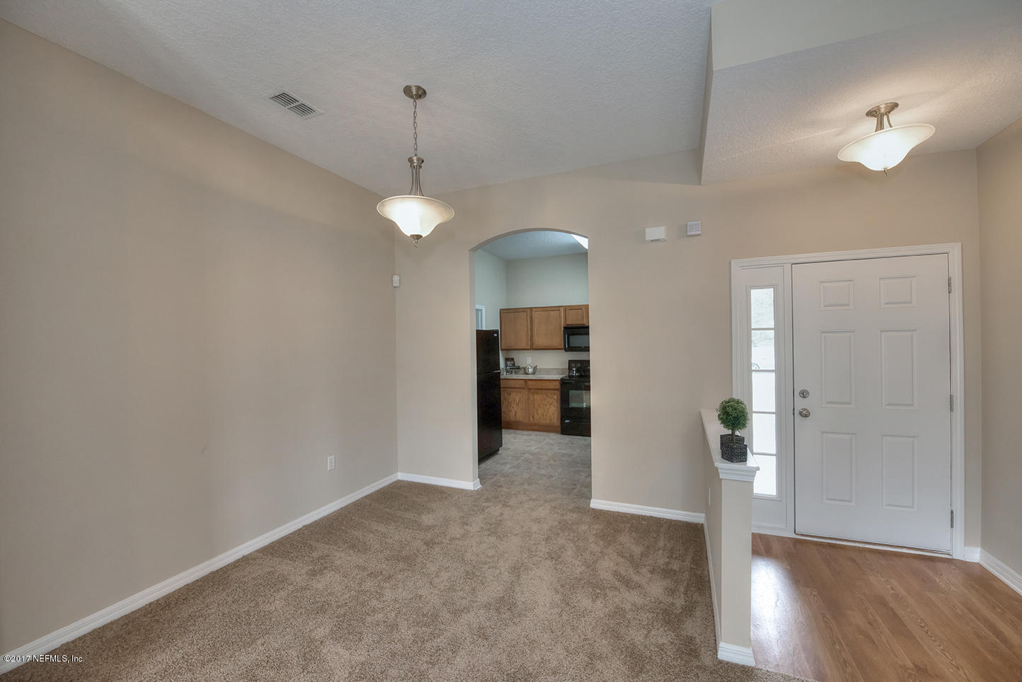 5861 Royalty Road Jacksonville, FL 32254 - Photo 5 of 28 5861 Royalty Rd_012_WEB