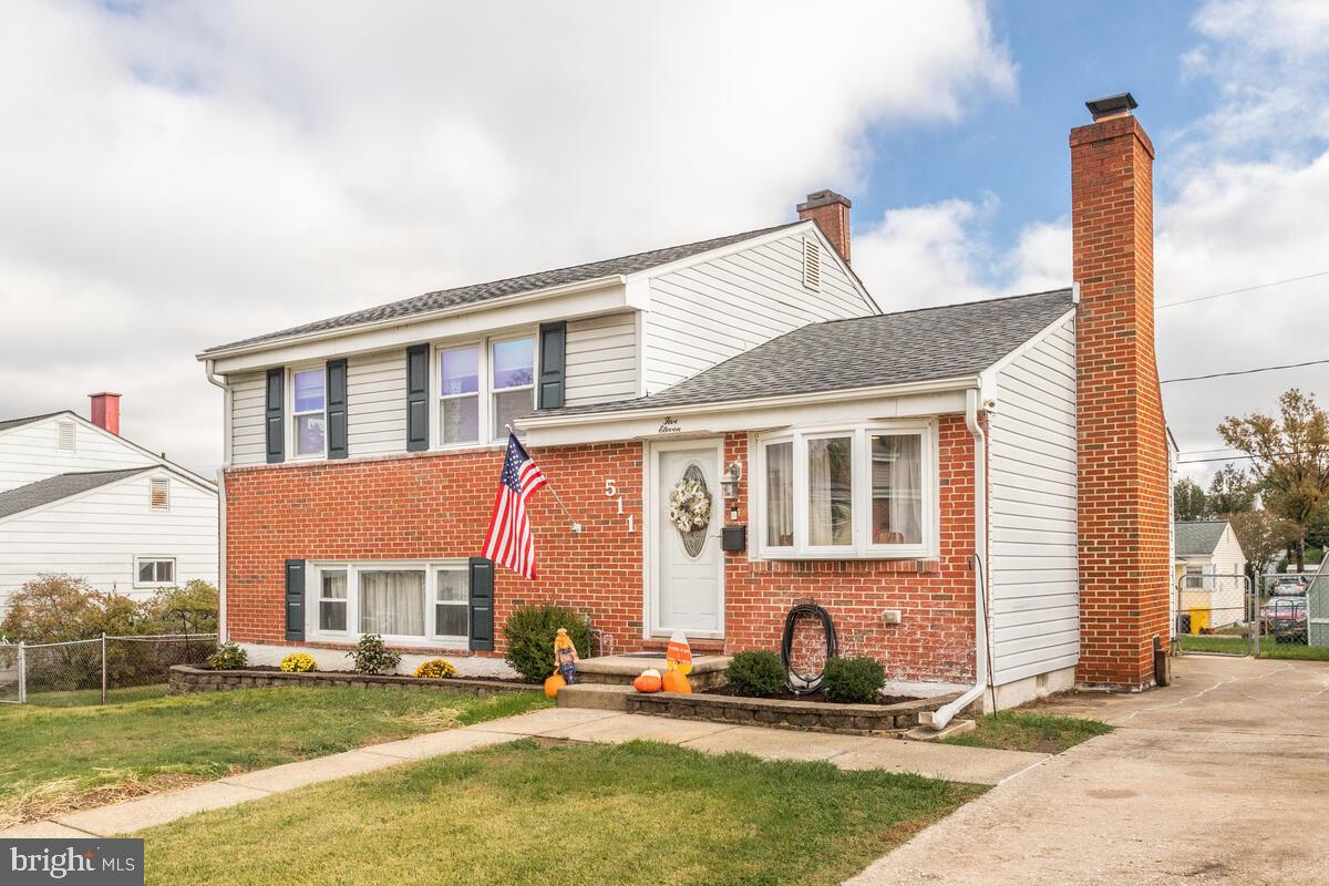 511 Cheddington Road Linthicum, MD 21090 - Photo 1 of 39 Great 3 Level Split with Concrete driveway