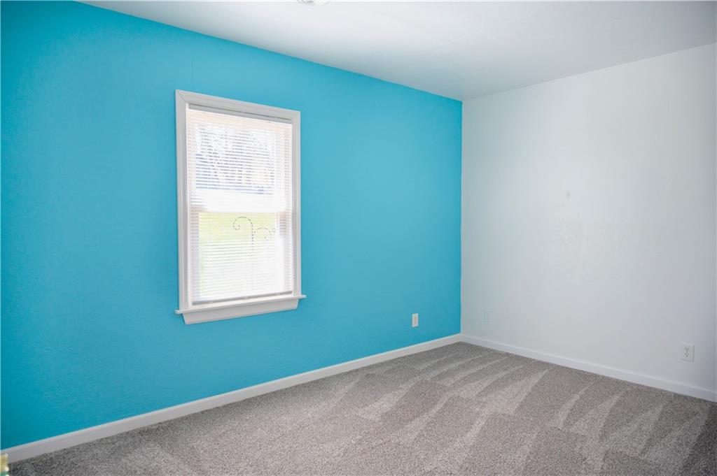 115 Lakeview Drive Butler, PA 16001 - Photo 16 of 26 3RD BEDROOM