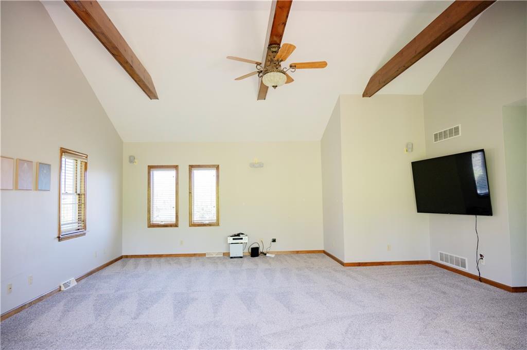 115 Lakeview Drive Butler, PA 16001 - Photo 18 of 26