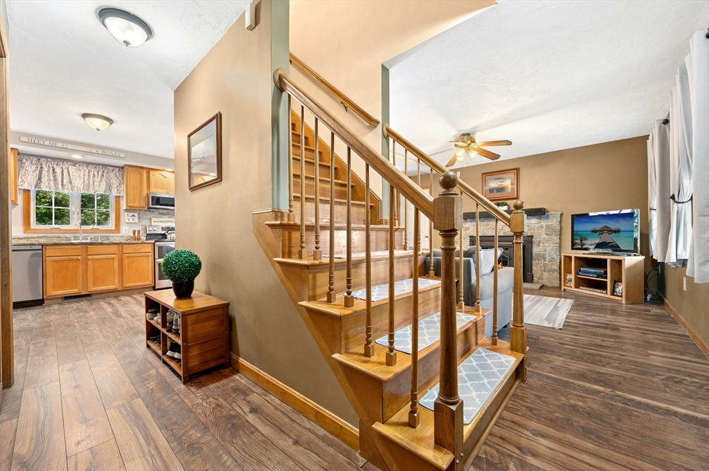 92 Haggerty Road Charlton, MA 01507 - Photo 6 of 42