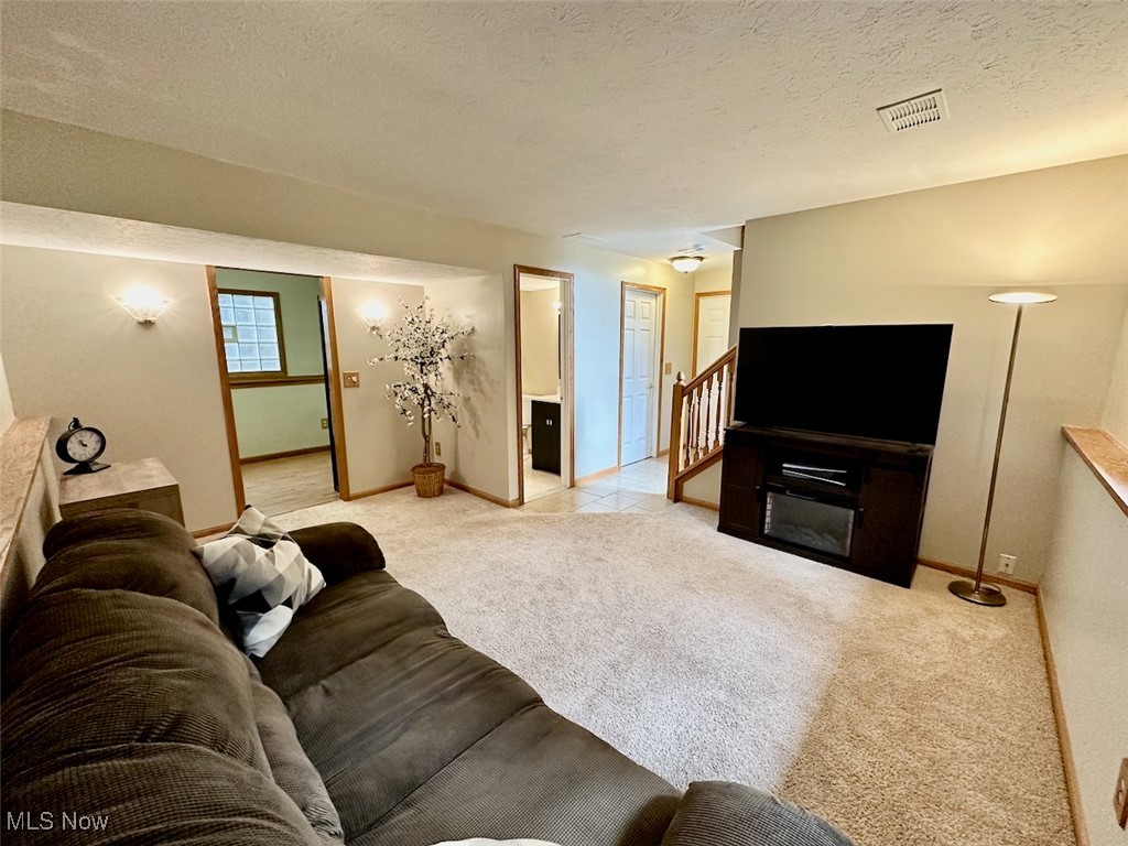 5571 Reef Road Mentor, OH 44060 - Photo 21 of 37 Gallery Image 21
