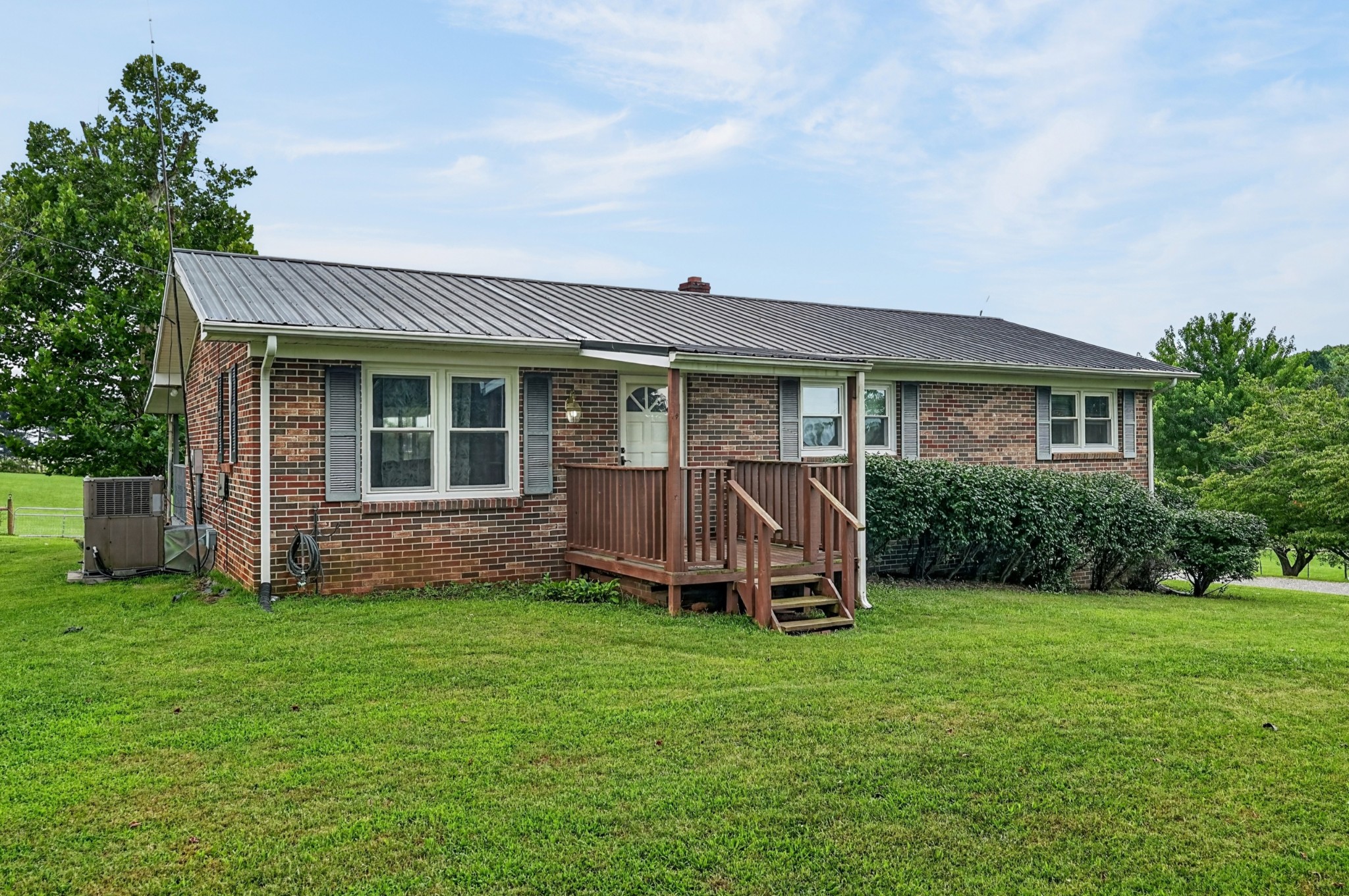 234 Jim Hennessee Road Sparta, TN 38583 - Photo 1 of 39