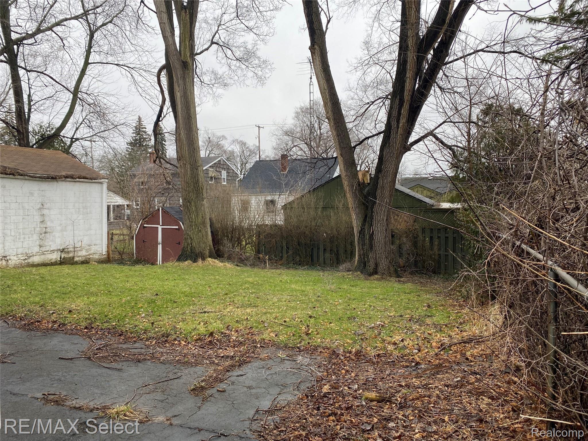 2821 Raskob Street Flint, MI 48504 - Photo 15 of 15 IMG_7730.JPEG