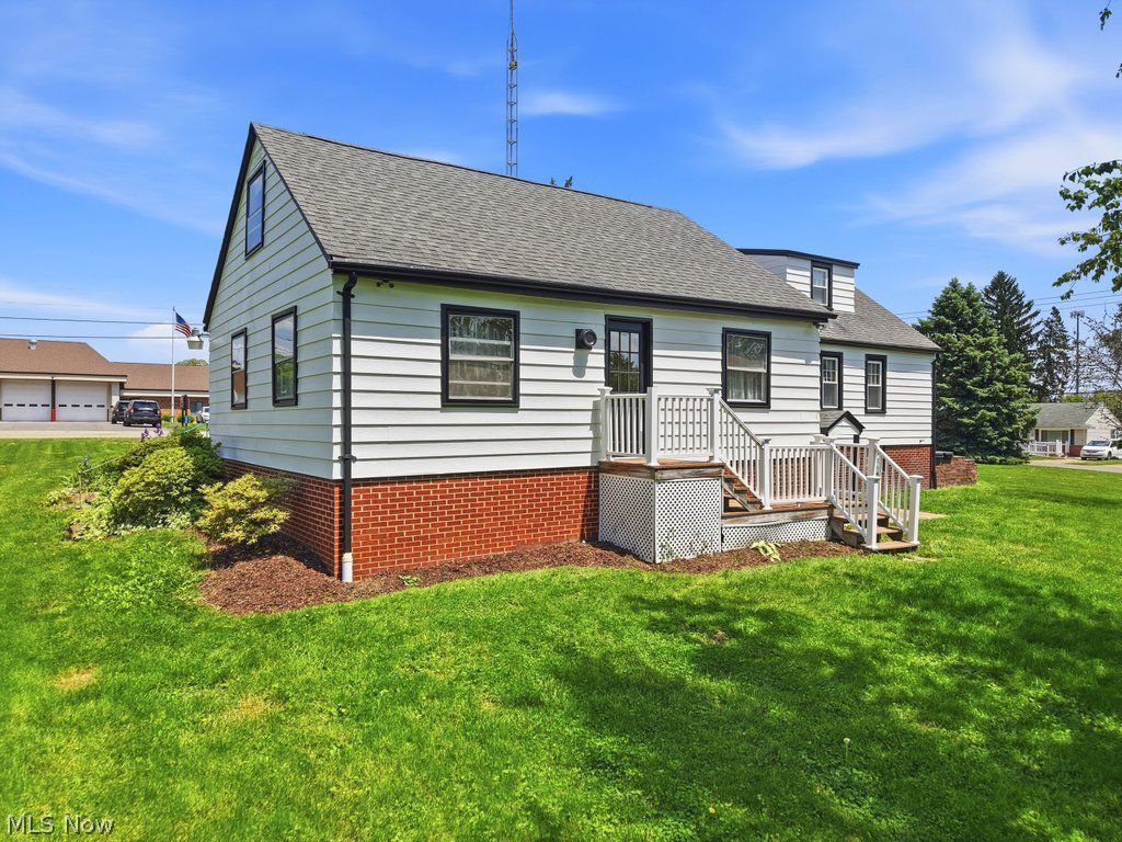 2618 25th Street Northwest Canton, OH 44708 - Photo 4 of 30