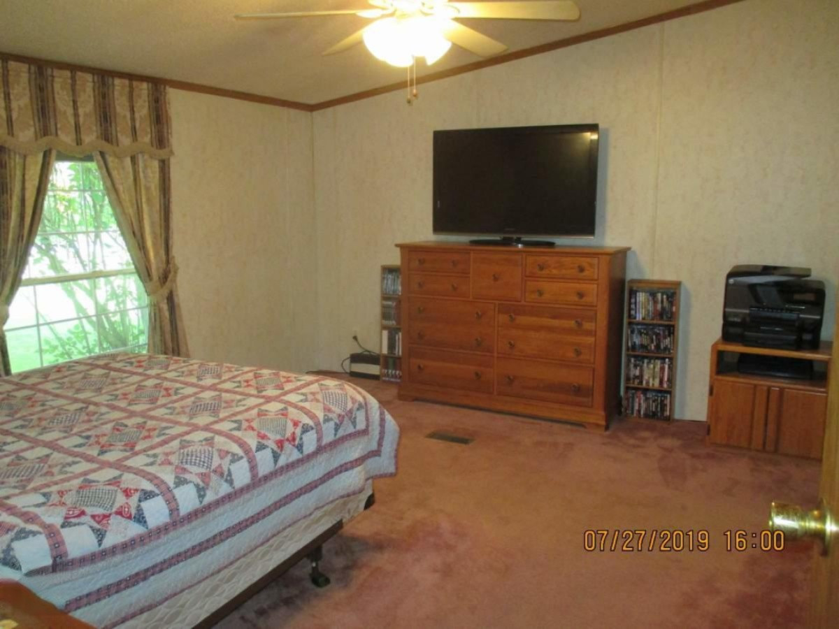 265 North Fiske Road Coldwater, MI 49036 - Photo 8 of 14 9