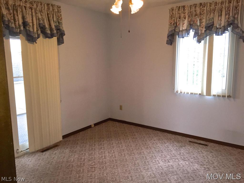 606 28th Street Vienna, WV 26105 - Photo 7 of 10