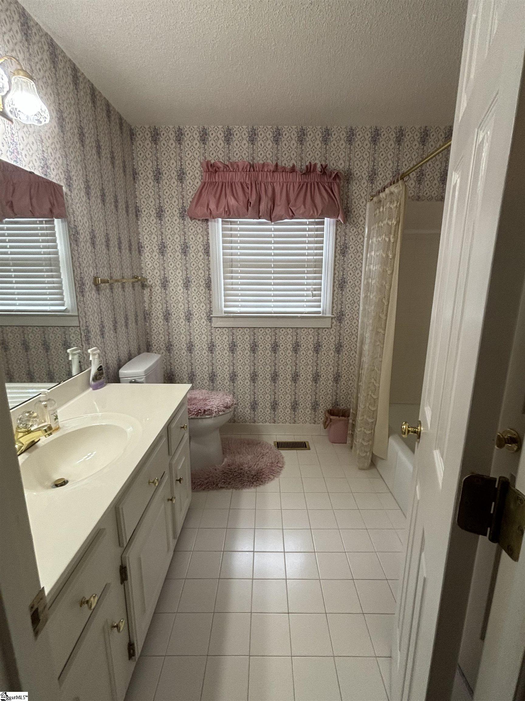 103 Chetsworth Lane Greenville, SC 29607 - Photo 30 of 44