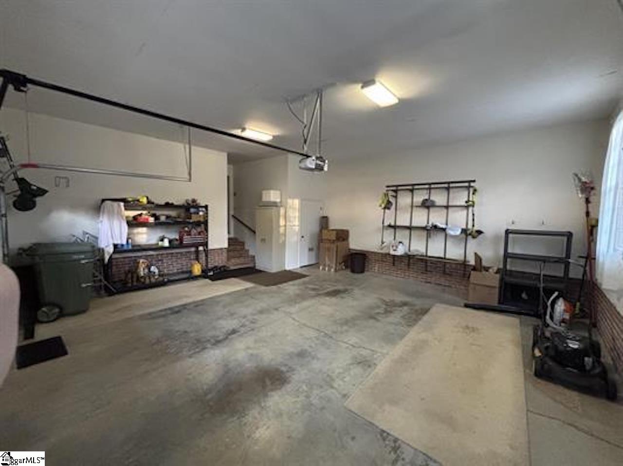 103 Chetsworth Lane Greenville, SC 29607 - Photo 34 of 44