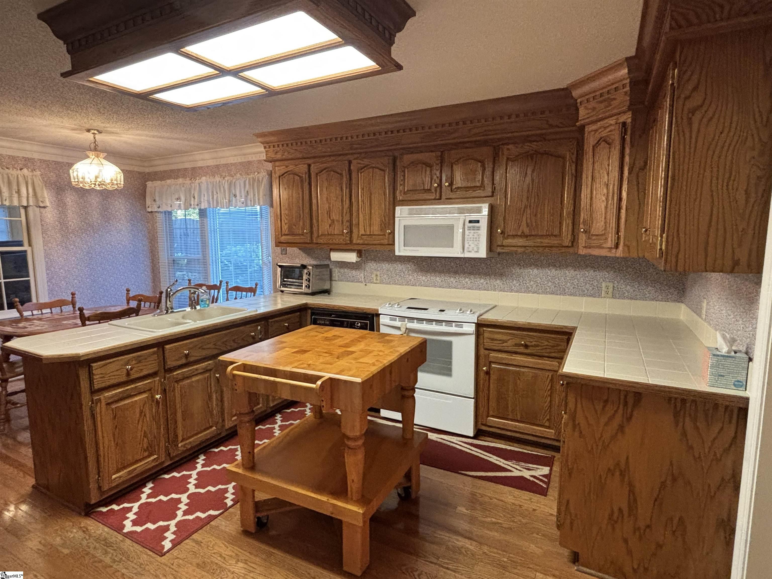 103 Chetsworth Lane Greenville, SC 29607 - Photo 10 of 44