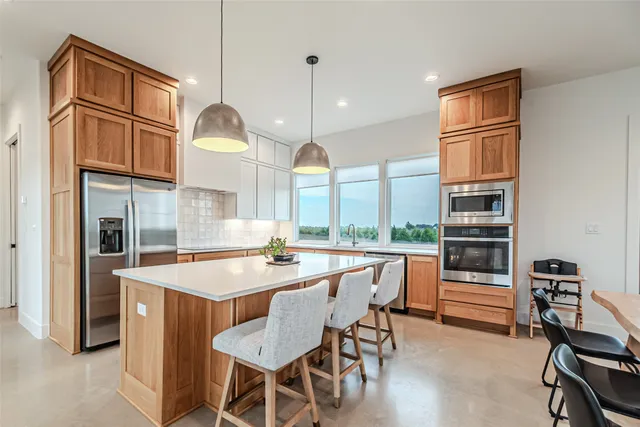 $2,850 | 7789 Gosler Road, Sealy, TX 77474