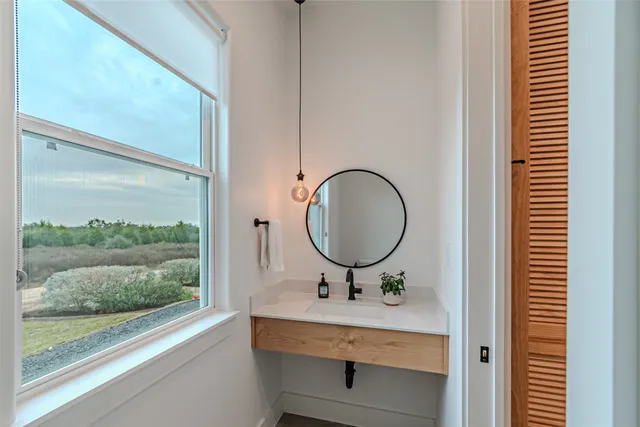 $2,850 | 7789 Gosler Road, Sealy, TX 77474