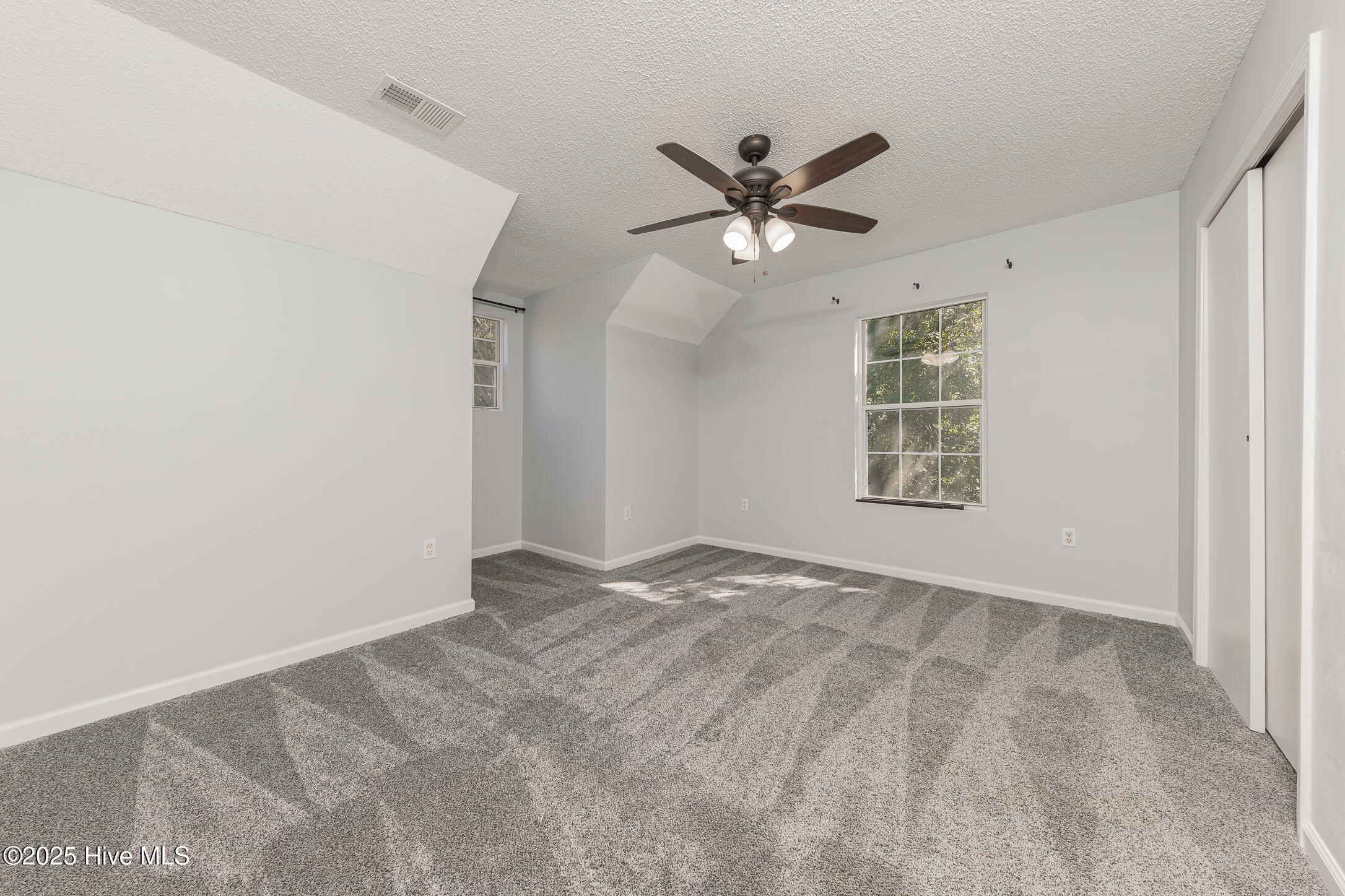 353 Potters Hill Road Richlands, NC 28574 - Photo 23 of 32 41BED3