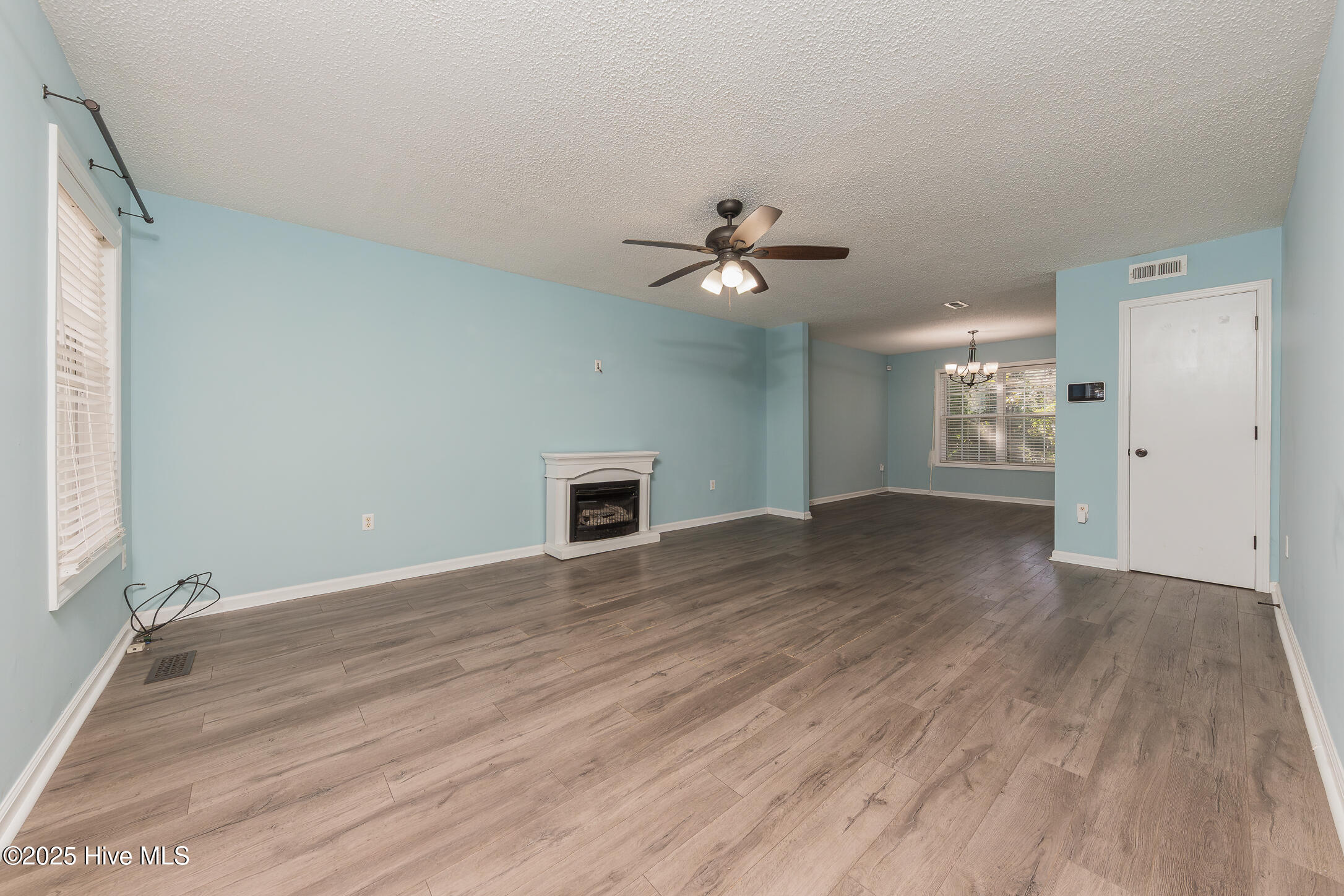 353 Potters Hill Road Richlands, NC 28574 - Photo 4 of 32 14LIVING