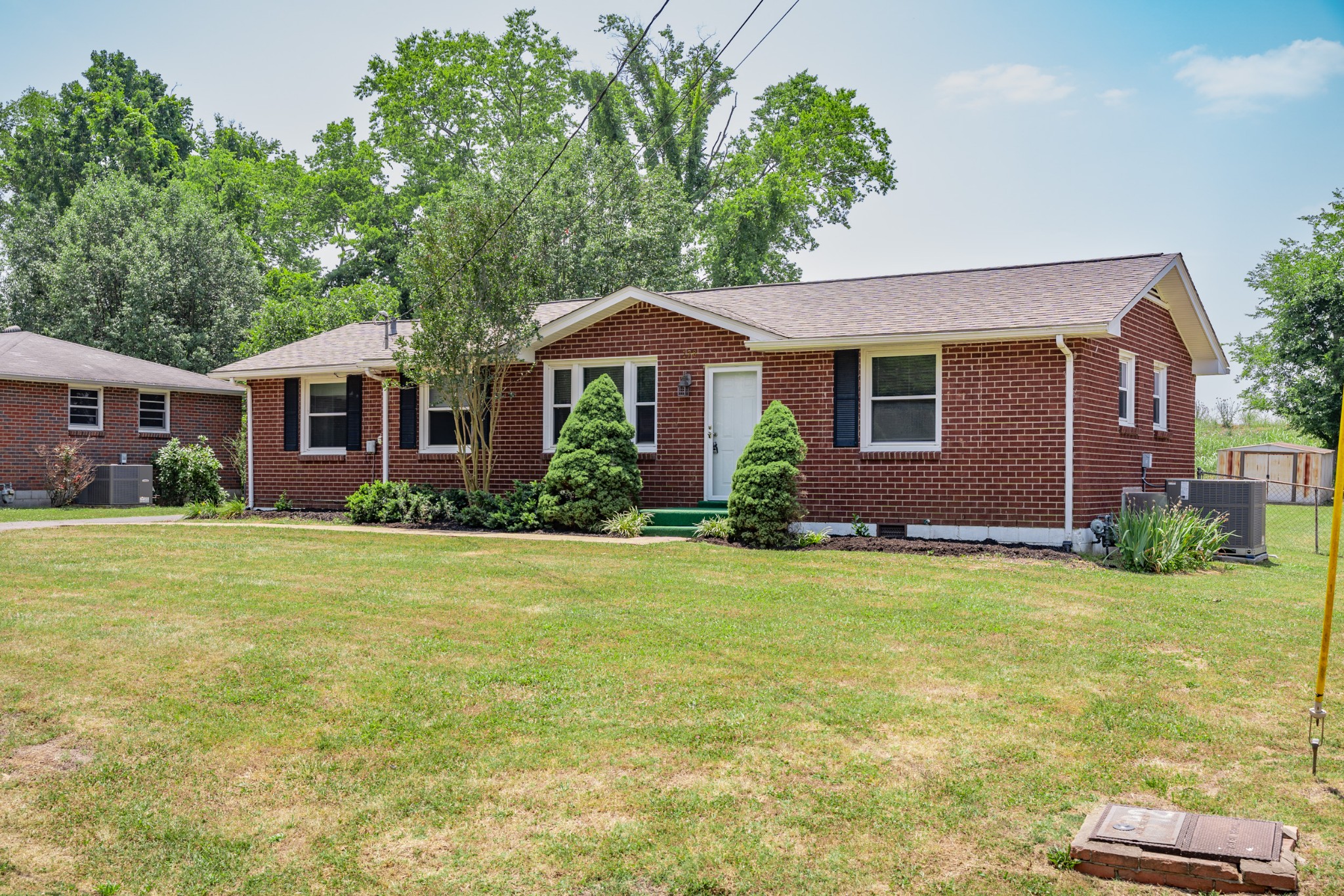 178 Jacksonian Drive Hermitage, TN 37076 - Photo 2 of 38 a front view of a house with garden