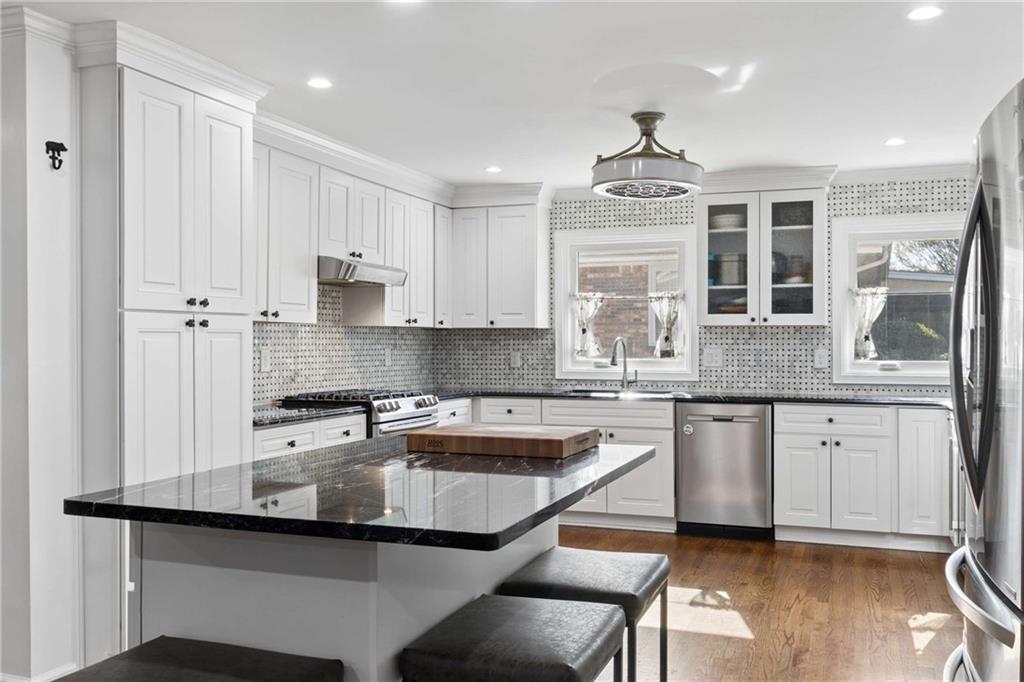 2410 Henderson Road Tucker, GA 30084 - Photo 14 of 59