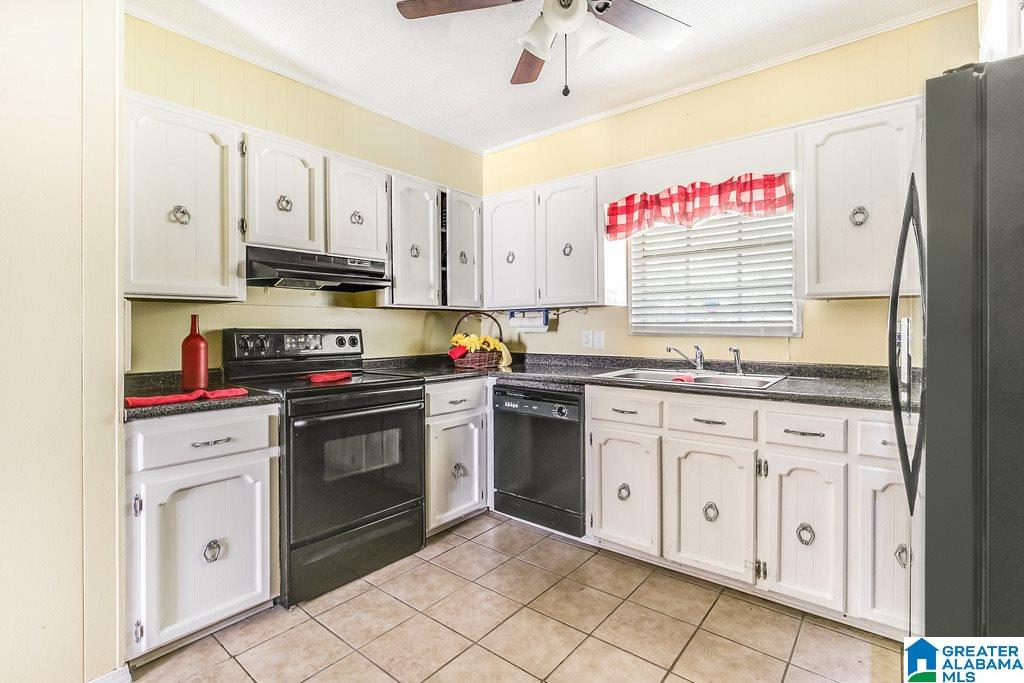 1010 Capri Circle Bessemer, AL 35023 - Photo 7 of 17