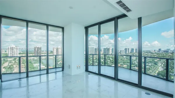 $55,000 | 19575 Collins Avenue, Unit 19, Sunny Isles Beach, FL 33160