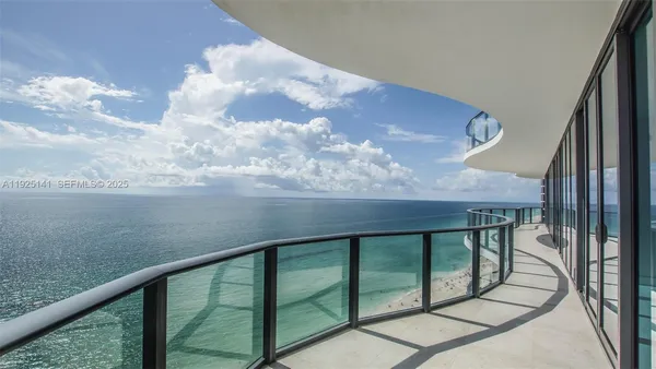 $55,000 | 19575 Collins Avenue, Unit 19, Sunny Isles Beach, FL 33160