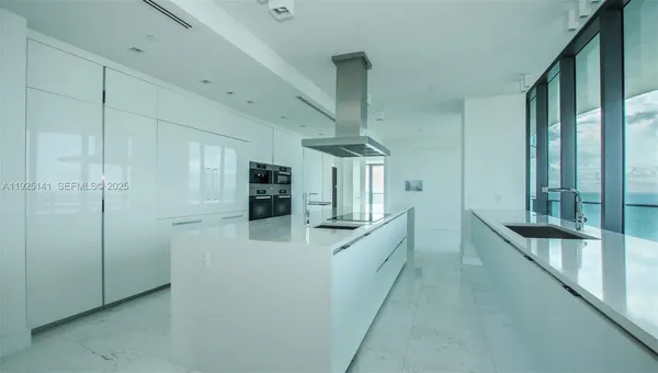 $55,000 | 19575 Collins Avenue, Unit 19, Sunny Isles Beach, FL 33160