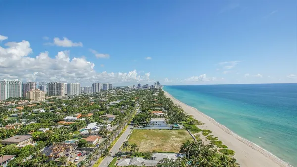 $55,000 | 19575 Collins Avenue, Unit 19, Sunny Isles Beach, FL 33160