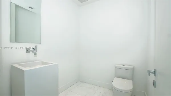 $55,000 | 19575 Collins Avenue, Unit 19, Sunny Isles Beach, FL 33160