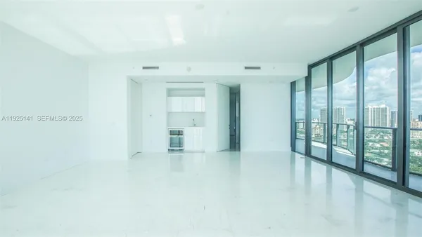 $55,000 | 19575 Collins Avenue, Unit 19, Sunny Isles Beach, FL 33160