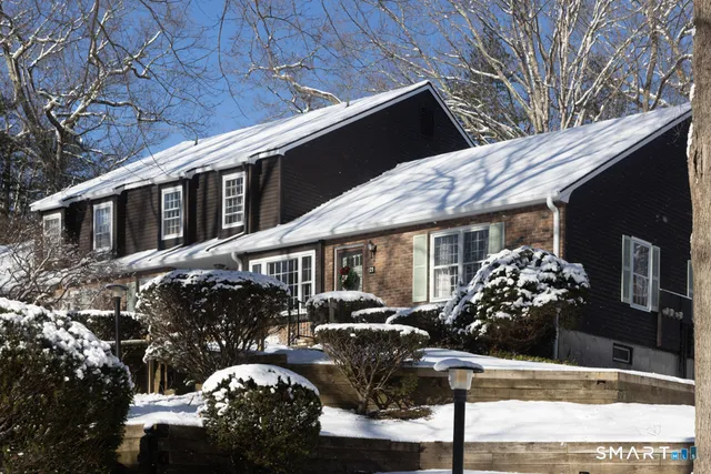 $409,900 | 65 Main Street, Unit 21, Essex, CT 06442