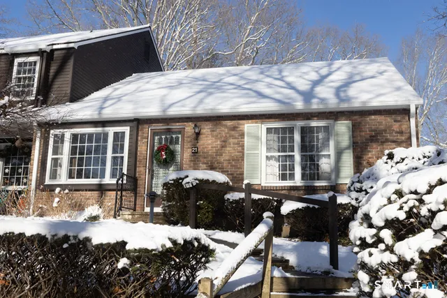 $409,900 | 65 Main Street, Unit 21, Essex, CT 06442