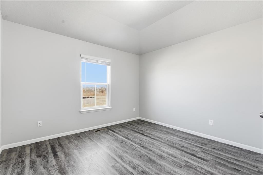 21291 West 219th Street Spring Hill, KS 66083 - Photo 15 of 29