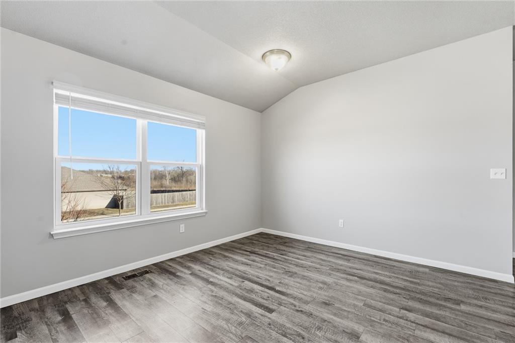 21291 West 219th Street Spring Hill, KS 66083 - Photo 18 of 29