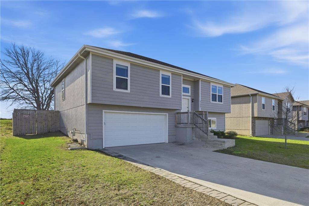 21291 West 219th Street Spring Hill, KS 66083 - Photo 3 of 29