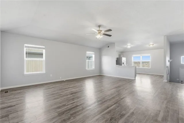 $349,900 | 21291 West 219th Street, Spring Hill, KS 66083