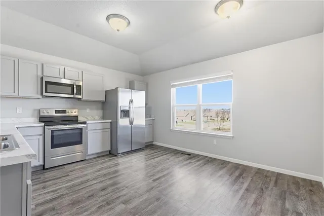 $349,900 | 21291 West 219th Street, Spring Hill, KS 66083