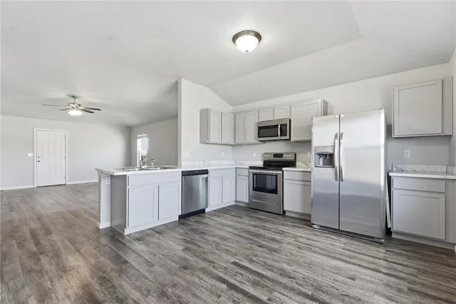 $349,900 | 21291 West 219th Street, Spring Hill, KS 66083