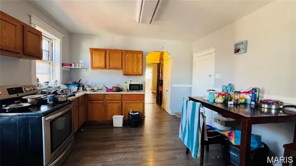 $295,000 | 3823 Potomac Street, St. Louis, MO 63116