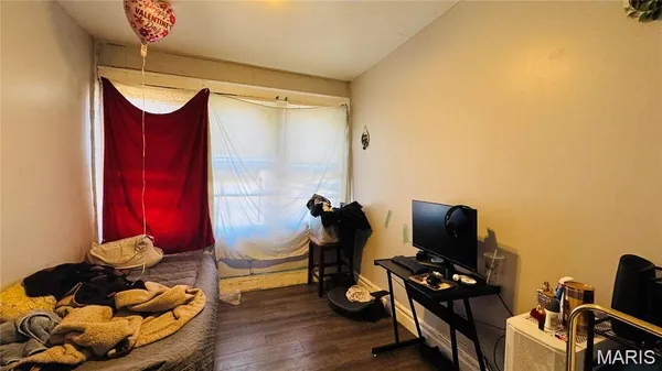 $295,000 | 3823 Potomac Street, St. Louis, MO 63116