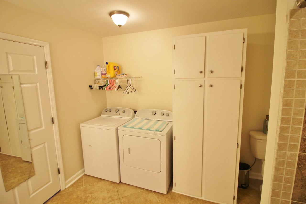 3975 Beasleys Bend Road Lebanon, TN 37087 - Photo 15 of 25 a view of bathroom with a sink