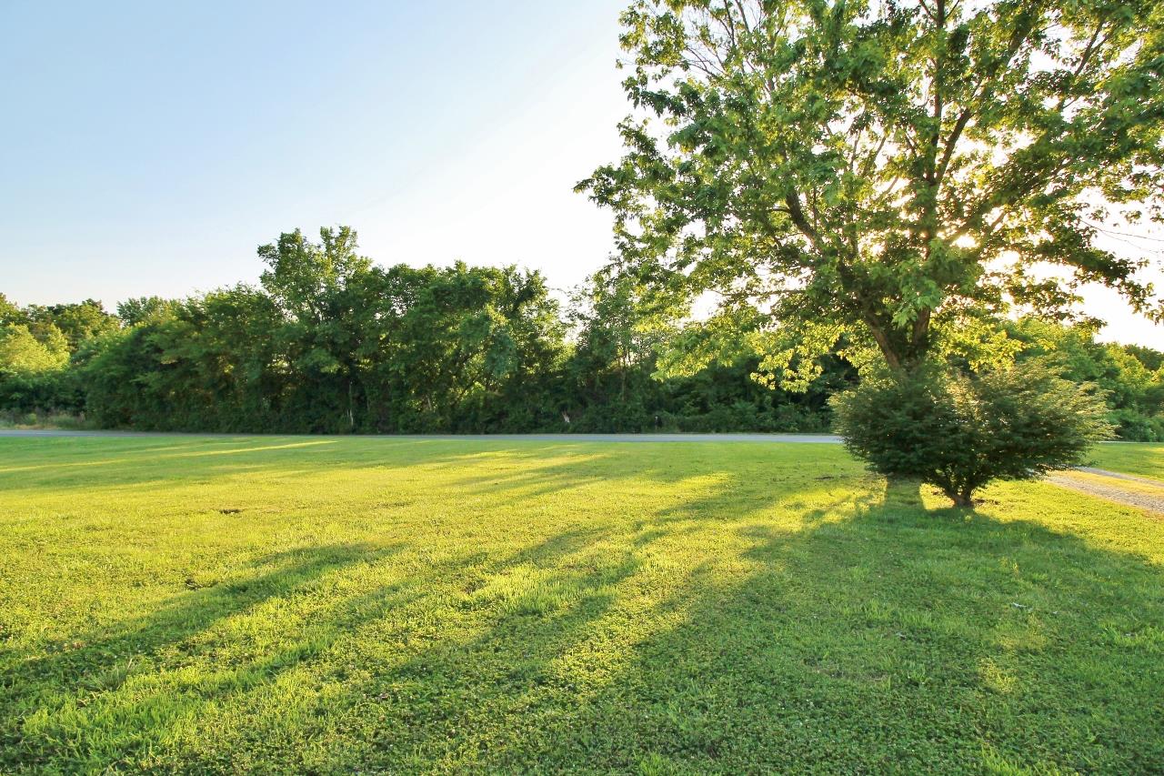 3975 Beasleys Bend Road Lebanon, TN 37087 - Photo 4 of 25 a view of an outdoor space and a yard