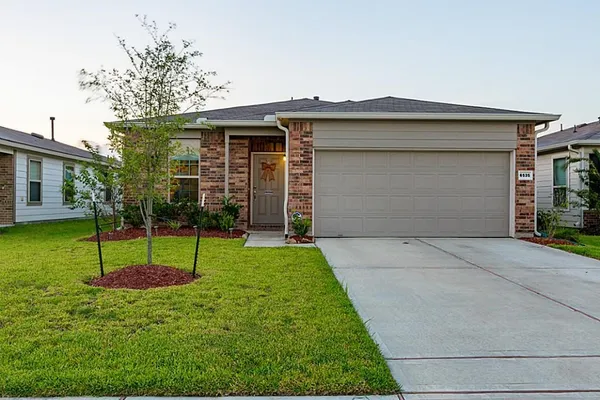 $2,100 | 6535 Dayridge Lane, Houston, TX 77048