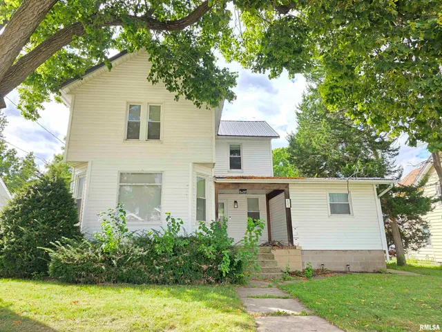 $950 | 405 South Main Street, Morton, IL 61550