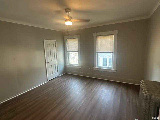 $950 | 405 South Main Street, Morton, IL 61550