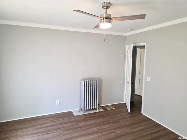 $950 | 405 South Main Street, Morton, IL 61550