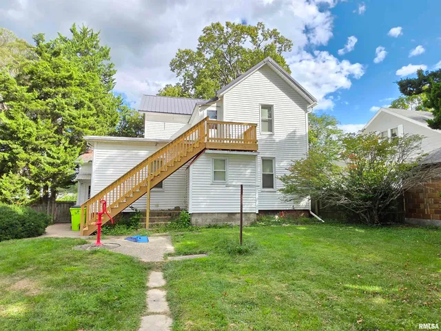 $950 | 405 South Main Street, Morton, IL 61550